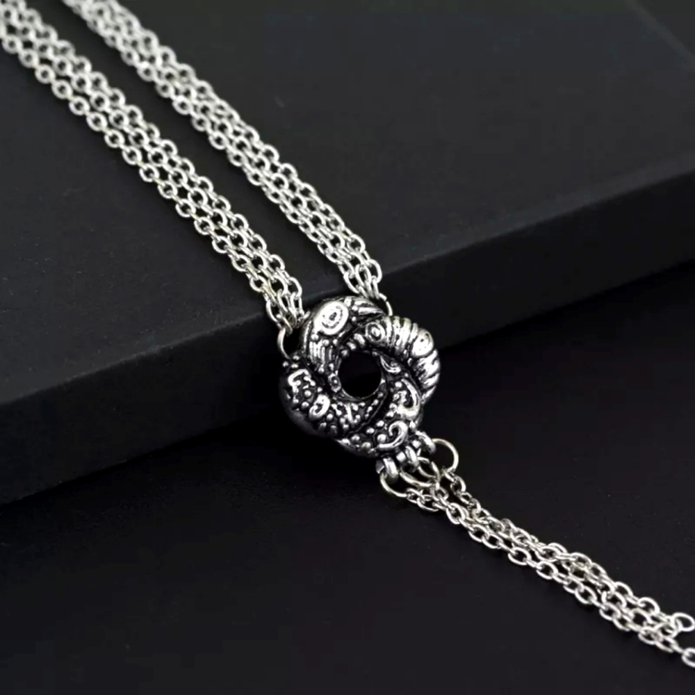 The Algerian knot of love